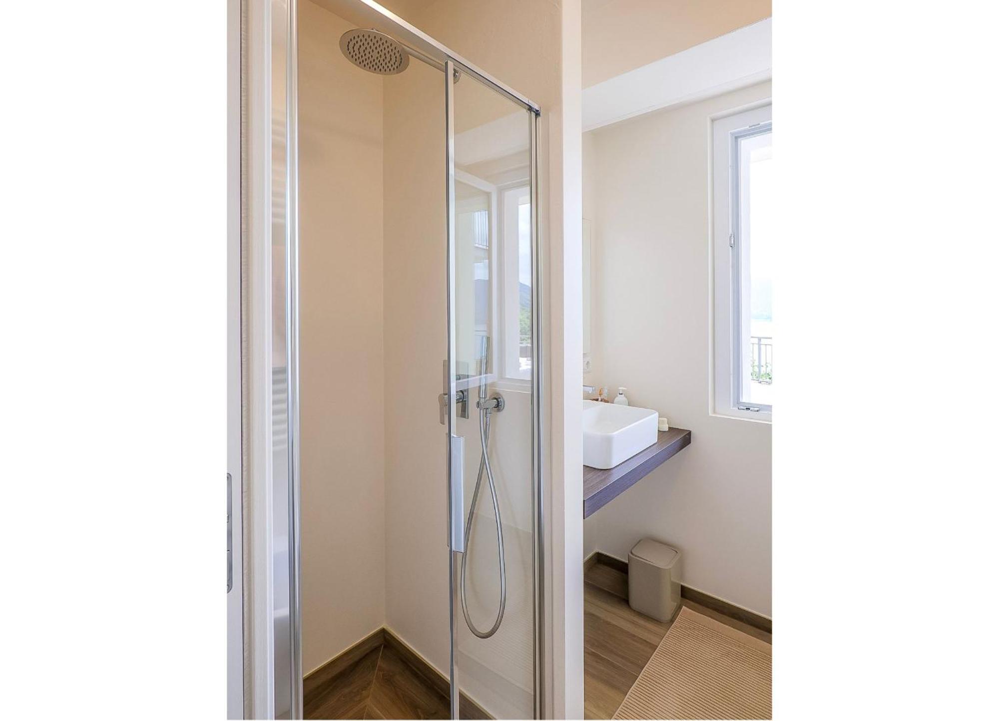 Piancalodge Cannero Riviera Room photo